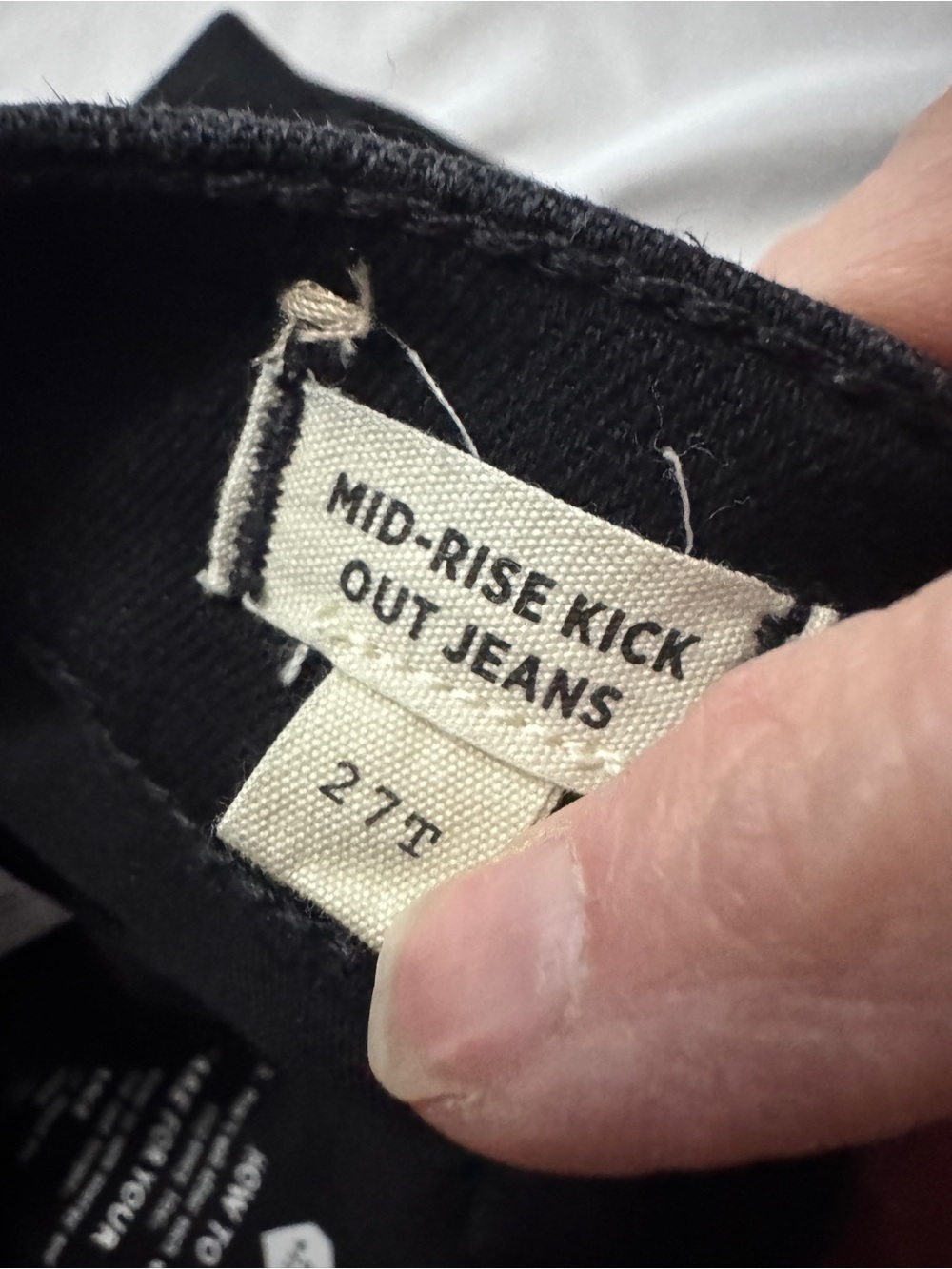 Madewell Mid-Rise Kick Out Jeans Ankle Black Size 27 Tall True Black - Picture 3 of 5